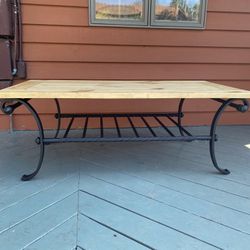 28”x53”x19.5” COFFEE TABLE