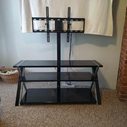 TV Stand w/Mount