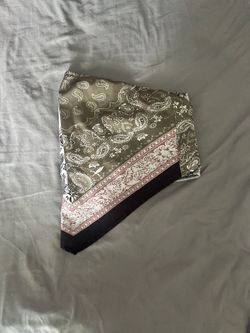 TWO CROPPED TOPS