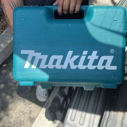 Makita Angle Grinder 