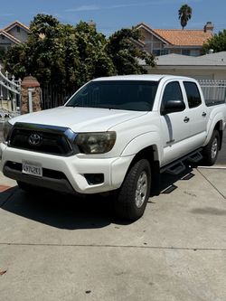 2014 Toyota Tacoma Double Cab Pickup Truck
