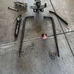 Travel trailer hitch set