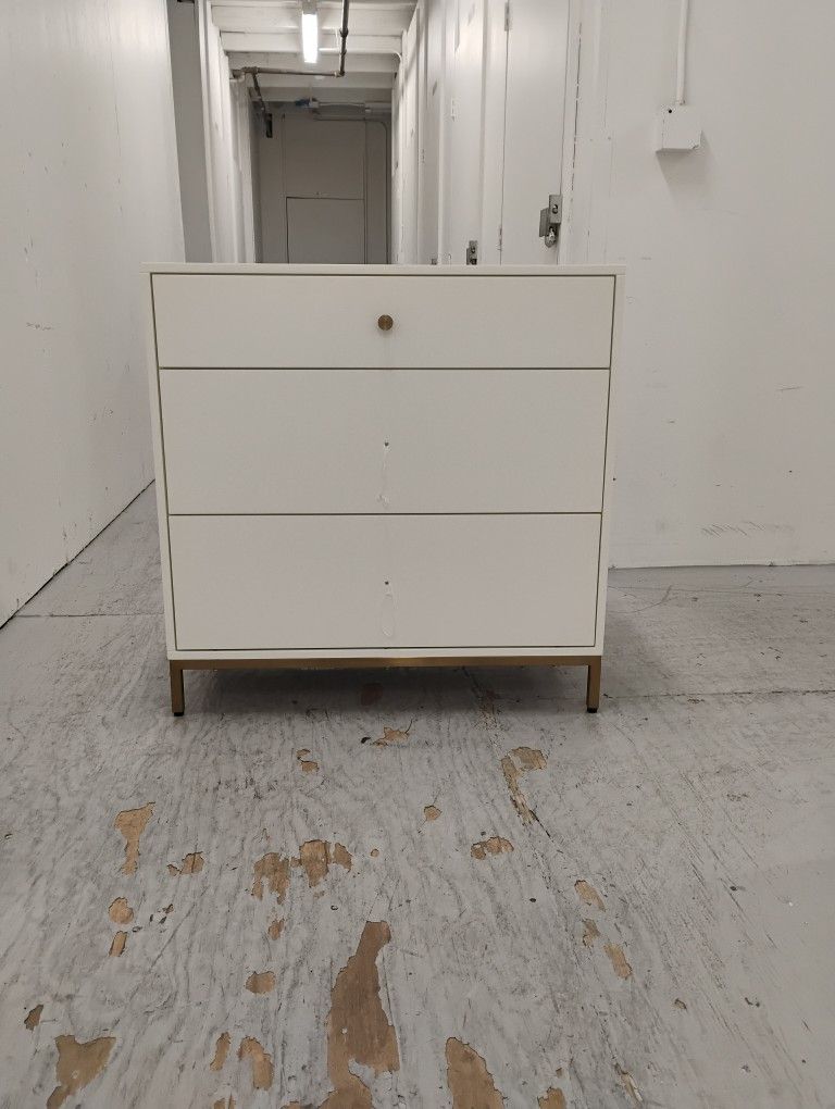 Pottery Barn Delaney 3 Drawer Dresser 