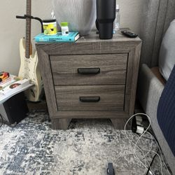 2 Twin Nightstands / Bedside Tables