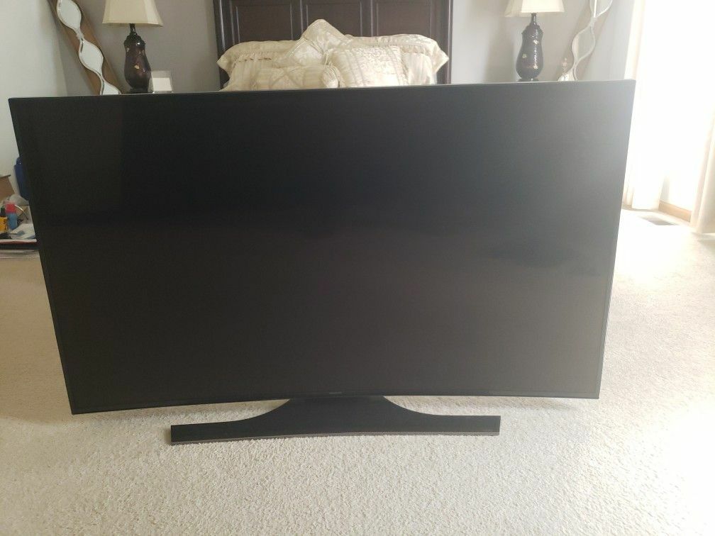 Samsung 55" UHD 4K Curved Smart TV