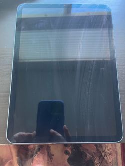 iPad Air (5th generation), 256 GB, Wi-Fi + Cellular
