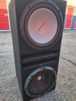 Subwoofer Speaker Box w Speakers and Amp