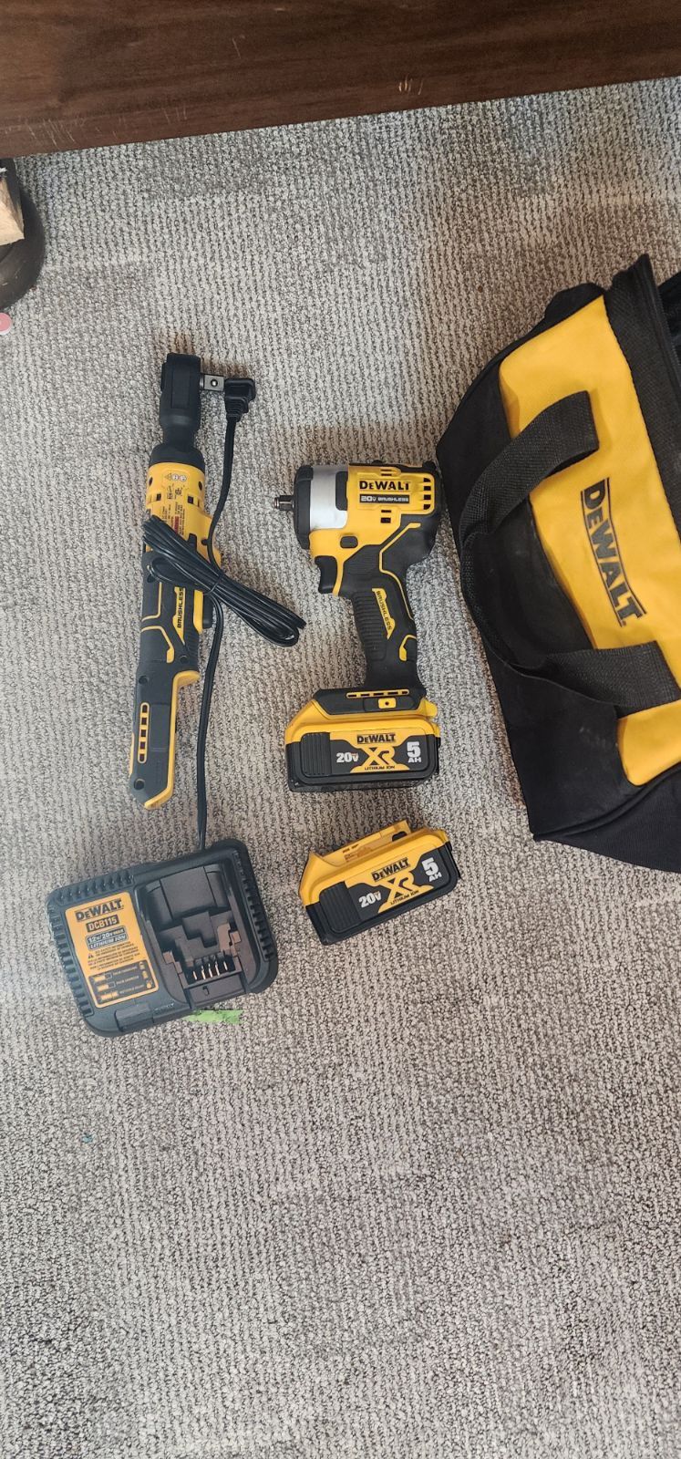 DEWALT XR 20-volt Max Variable Brushless 1/2-in Drive Cordless Impact Wrench 