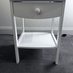 Winsome Wood Claire Accent Table, White