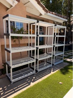 3 Plastic shelves 🔺Great Condition 🔺