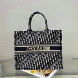 Dior tote bag 