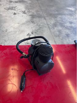 Car Air Compressor/Tire Pump
