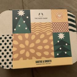 The Body Shop Christmas Gift Set Soothe & Smooth Almond Milk 2 Available 