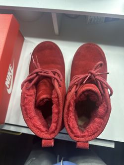 red uggs