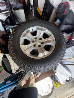 18inch Chevy Silverado Rims  With TPMS  Set of 4 Atturo Trail Blade X/T basically brand new OBO