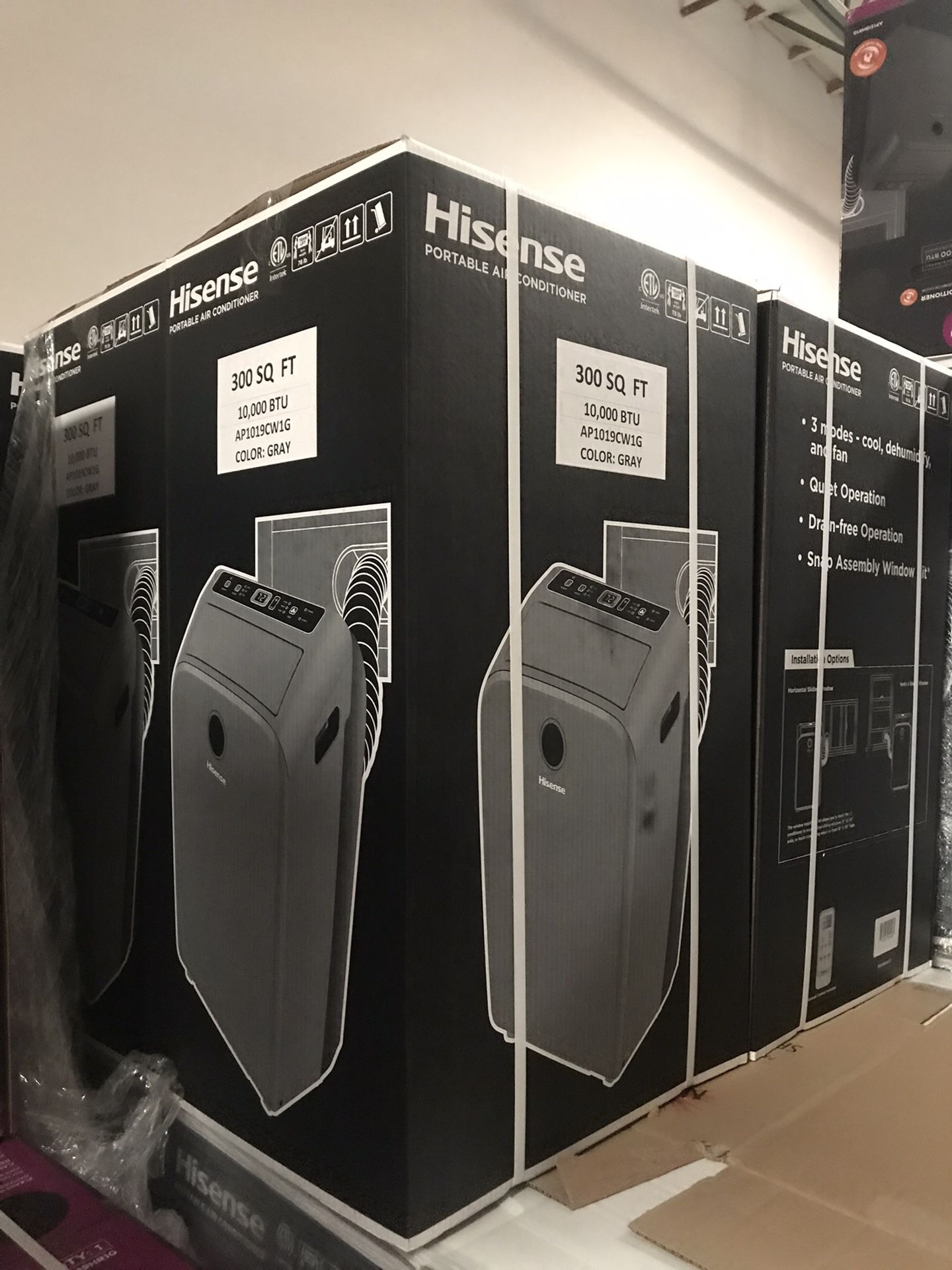 Portable Air Conditioner Hisense 300-sq ft 115V- 6500BTU with Wi-Fi Compatibility AP1019CW1G