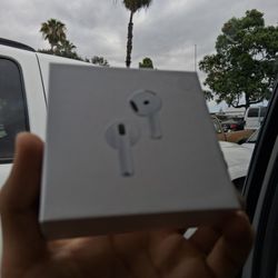 Ear Buds 