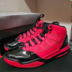 Jordan Max Aura "University Red" Size 11