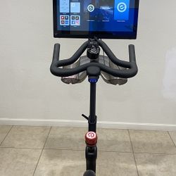 Echelon Stationary Bike With Screen