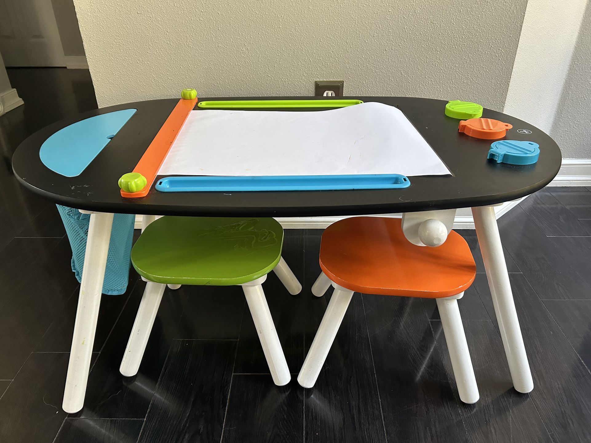 Kid’s Art Desk