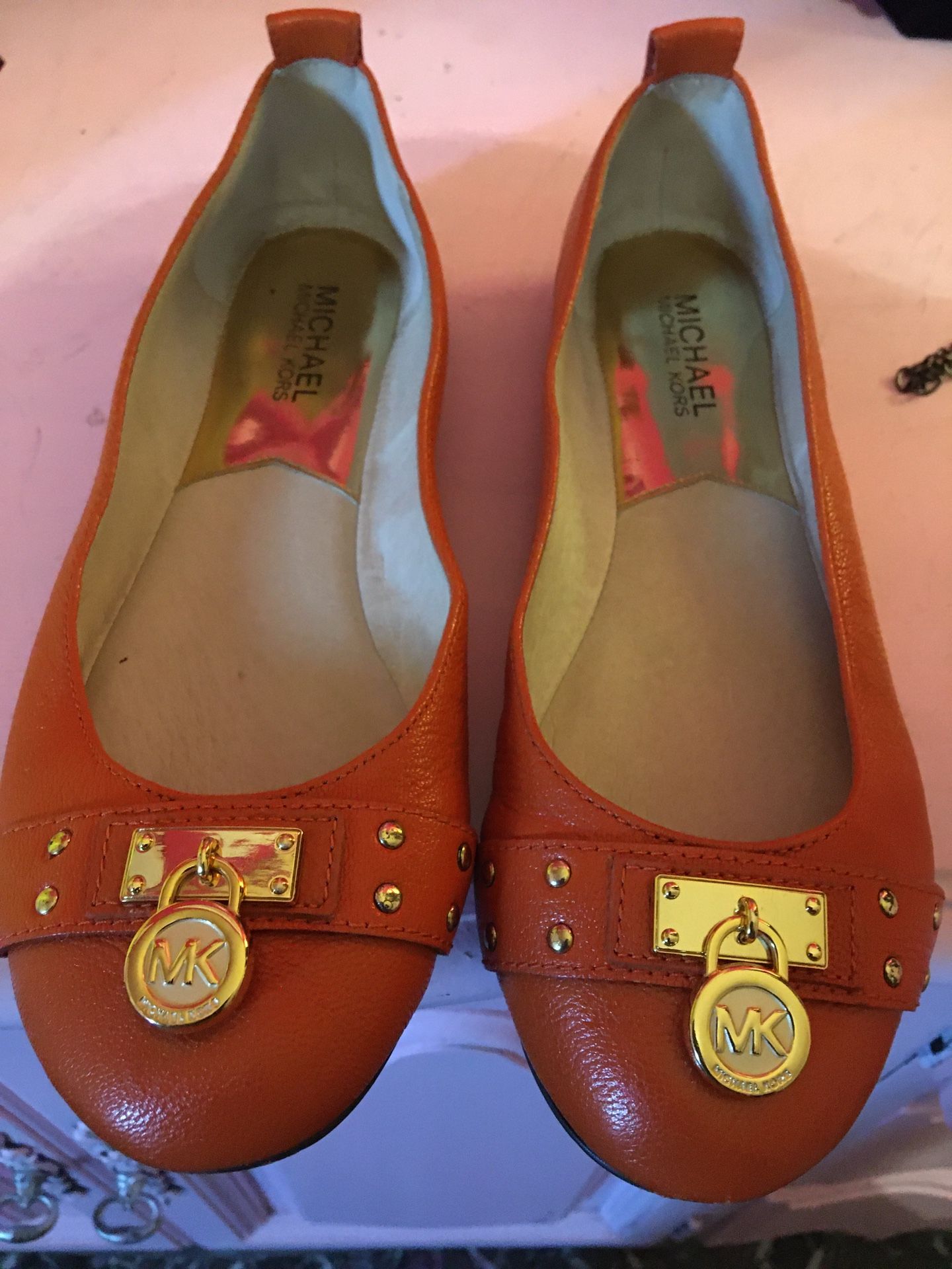 MK orange Flat shoes
