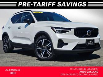 2023 Volvo XC40