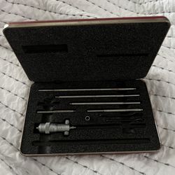 STARRETT 124A SOLID MEASURING RODS INSIDE MICROMETER SET, WITH STORAGE CASE!!