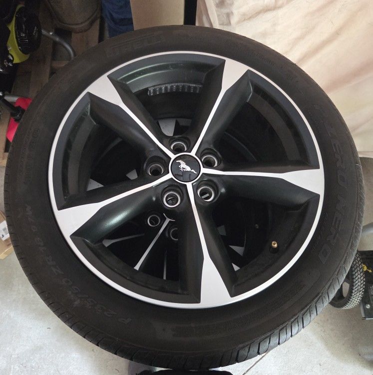 Mustang 18" Factory Wheels/ Pirelli Tires