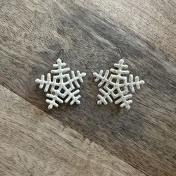 White Glittery Snowflake Hair Pins Set