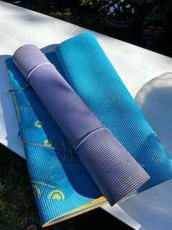 2 Yoga Mats Pick up In Eado