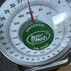 Vintage Accu-Weigh Universal Dial Scale. Farm 