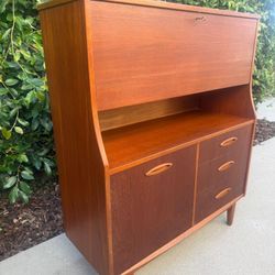 Mid Century Modern Jentique Secretary/ Writing Desk/ Bureau 1960s