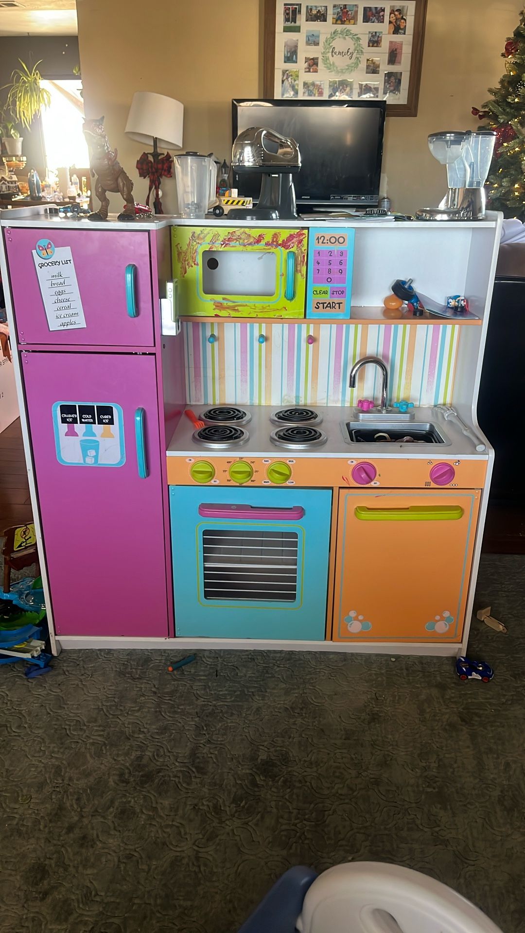 Play Kitchen 40$ Firm! 