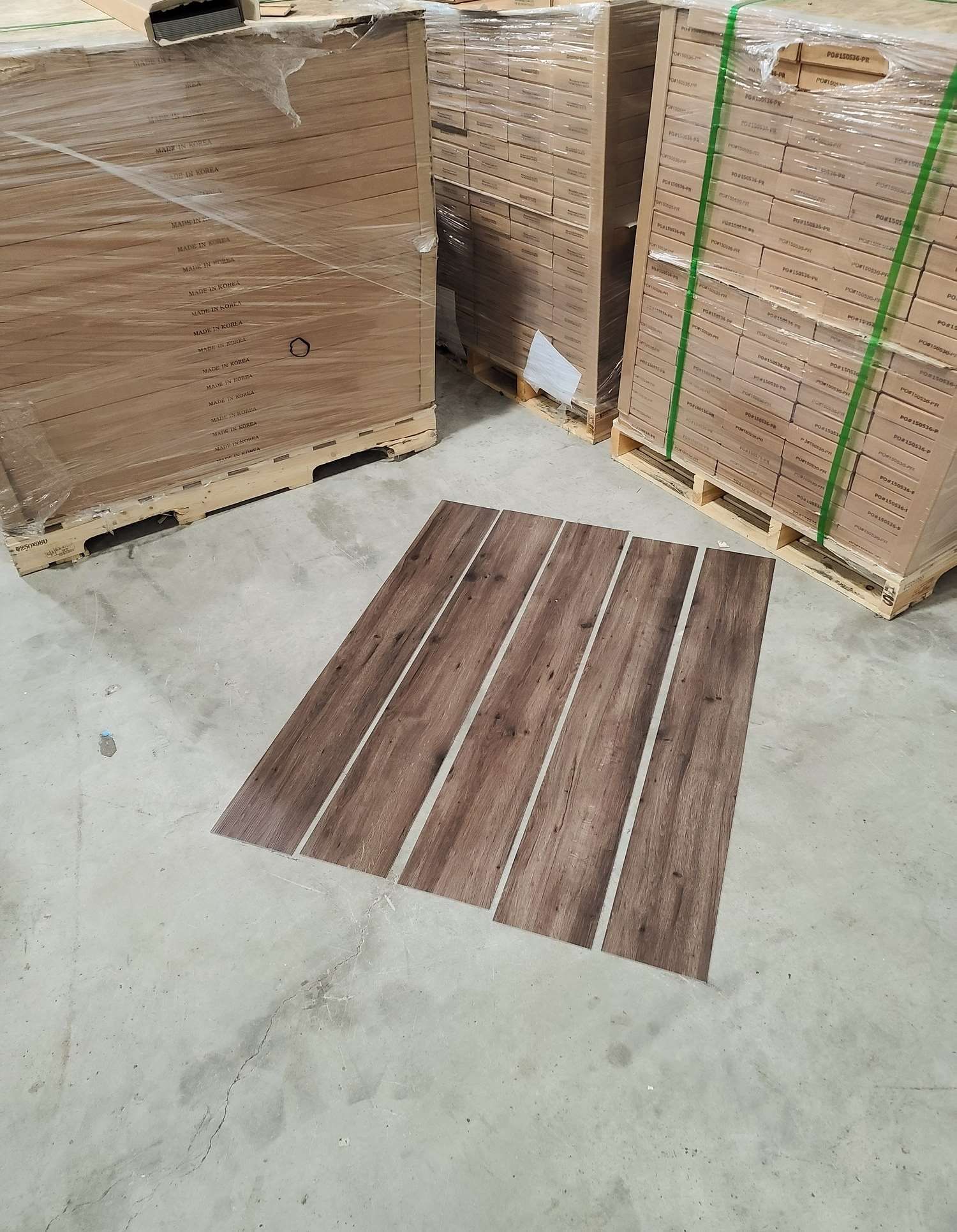 Luxury vinyl flooring!!! Only .67 cents a sq ft!! Liquidation close out! W0O7P