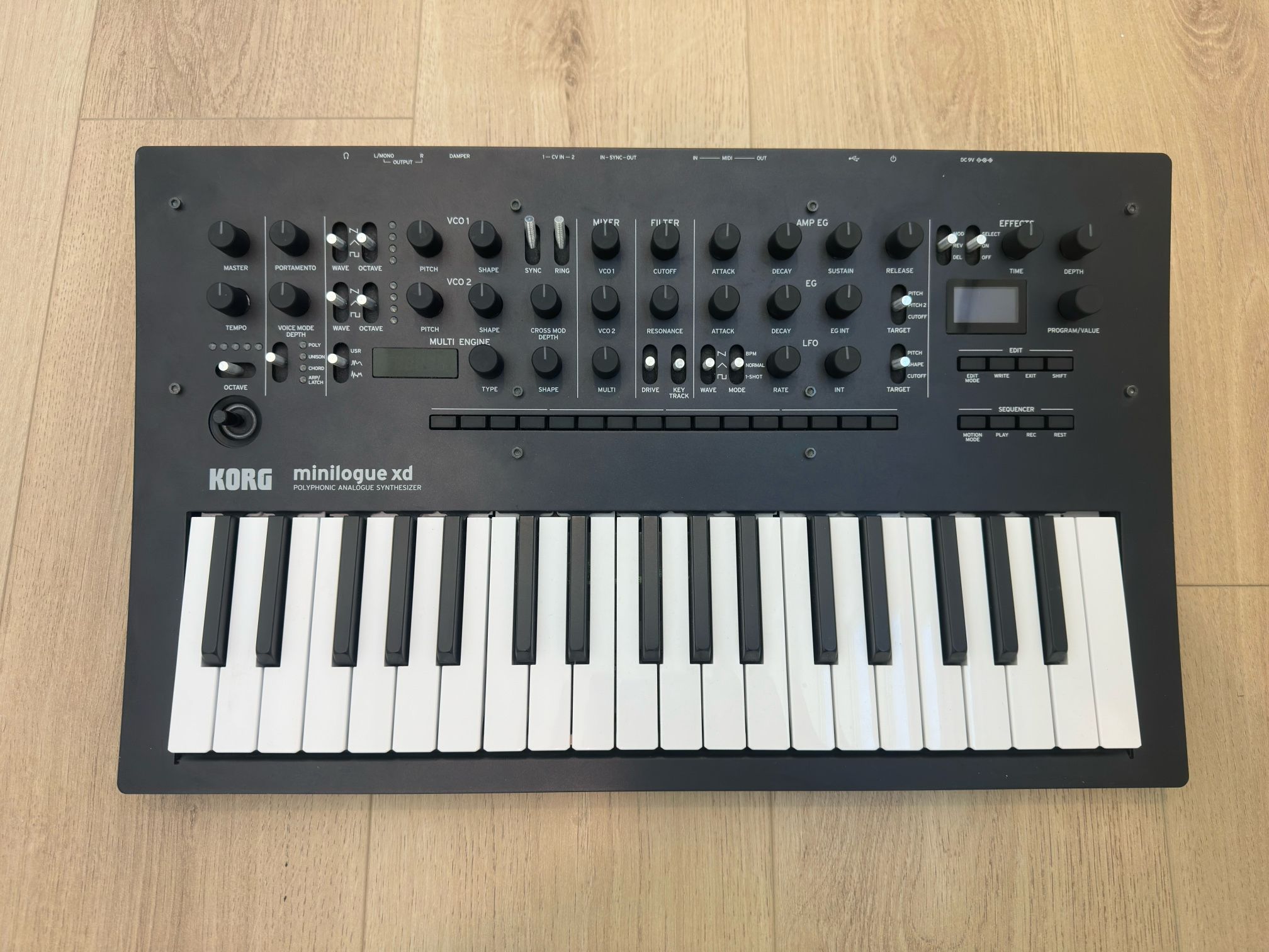 KORG Minilogue XD
