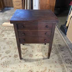 Antique Sewing Machine 