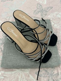 Black Sparkling Heels 7.5