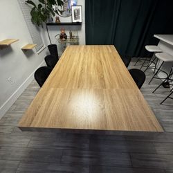 Wooden Dining Room Table 