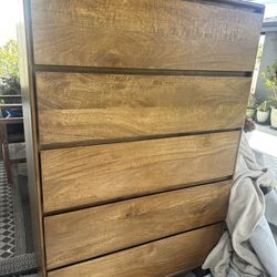 Free dresser