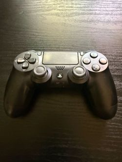 PS4 controller