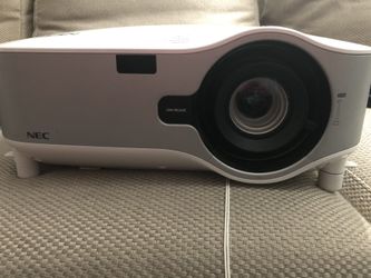 NEC NP1000 Projector