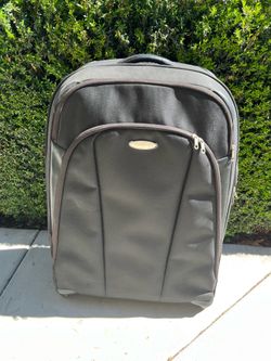 28" luggage case 4 wheels