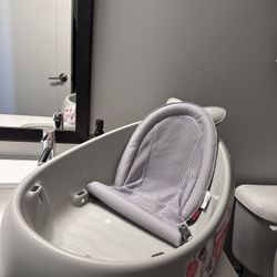 Skip Hop Baby Bathtub