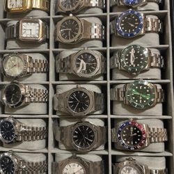 Men’s Watches Box And Papers Full Set $250 Each