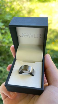 Men's Brushed Tungsten Ring with Beveled Edges