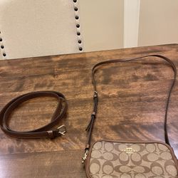 Coach Clutch And Belt 