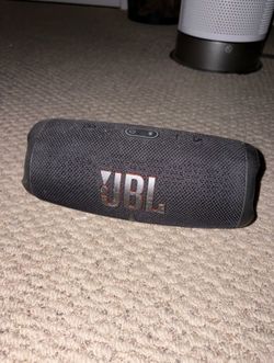 JBL Charge 5