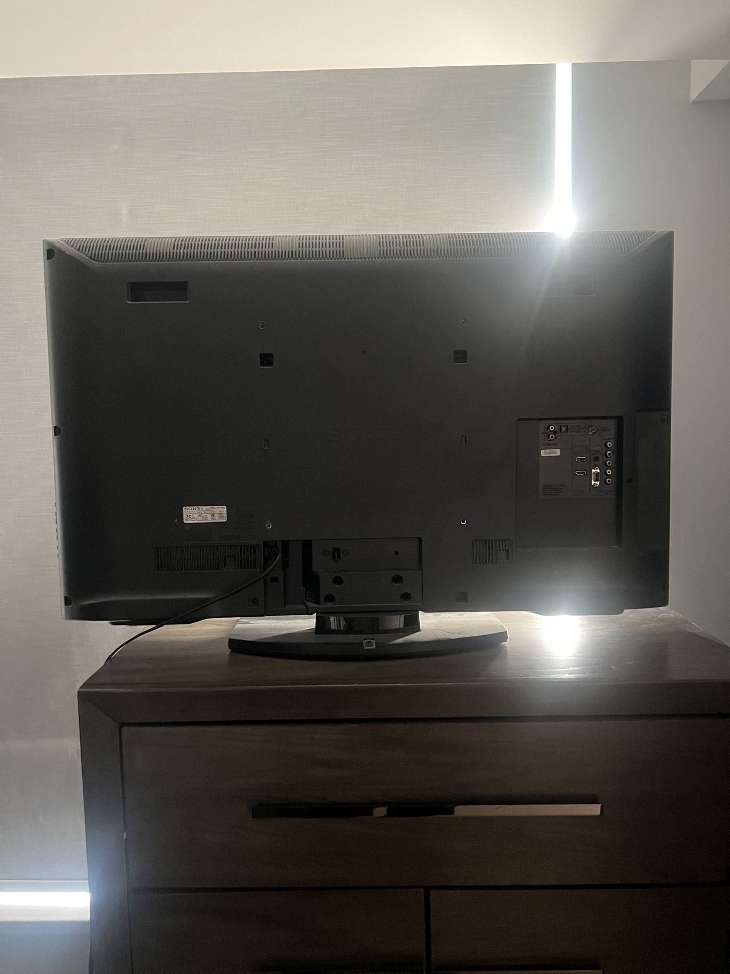 Used Tv No remote $20 5th And k NW