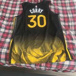 Stephen Curry City Edition  Jersey Large 