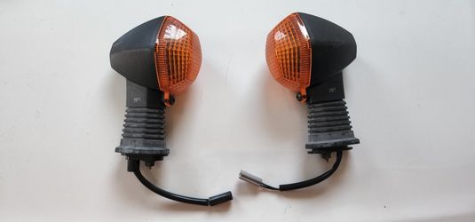 Suzuki gsxr gsx-r gsxr1000 gsxr750 gsxr600 r1 r6 cbr600rr cbr1000rr h2r s1000rr panigale Ducati aprilia ninja zx10r z1000 cbr sportbike Turn Signal